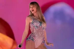 Taylor Swift's 'Eras Tour' Sparks Discussion on Cinema Manners – Let's Talk Movie Theater Etiquette